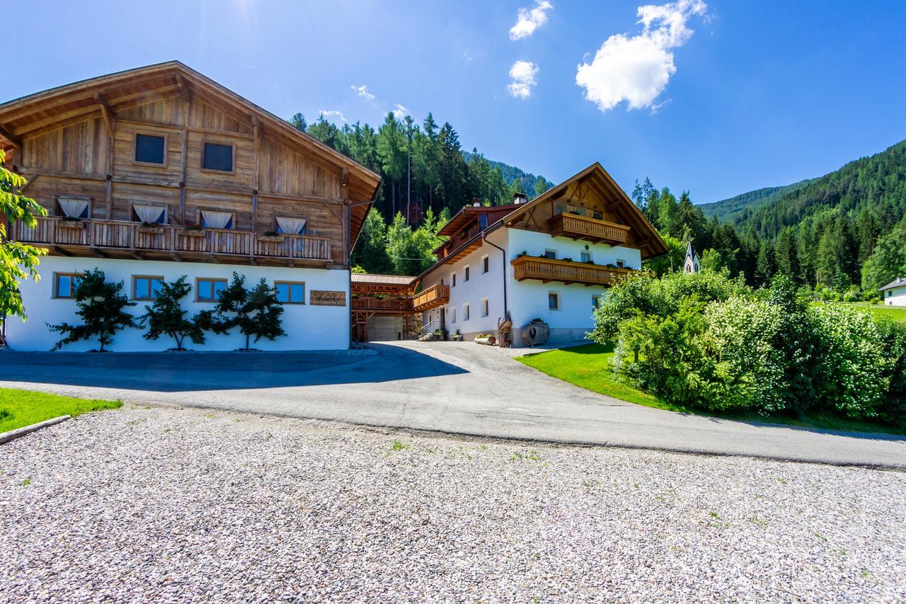 Weliserhof Brunico Exterior photo